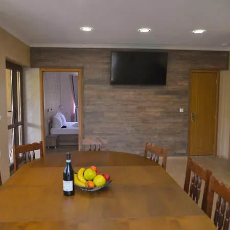 Erida - до русе Vakantiehuis Trastenik